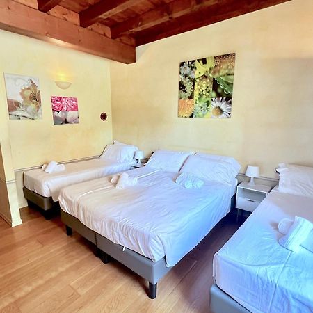 Residence Corte Ferrari -Ciao Vacanze- Moniga del Garda Dış mekan fotoğraf