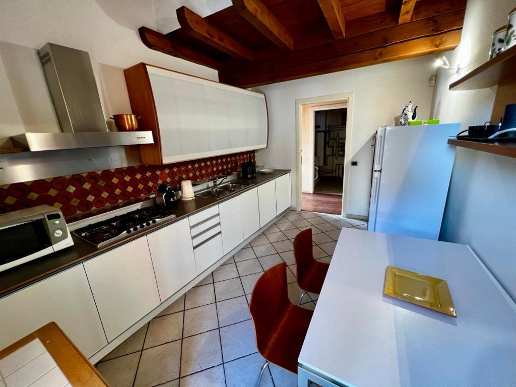 Residence Corte Ferrari -Ciao Vacanze- Moniga del Garda Dış mekan fotoğraf