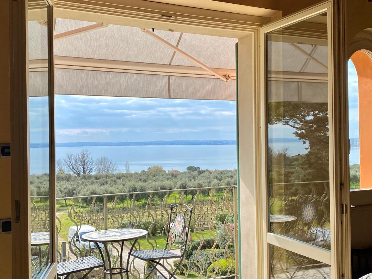 Residence Corte Ferrari -Ciao Vacanze- Moniga del Garda Dış mekan fotoğraf