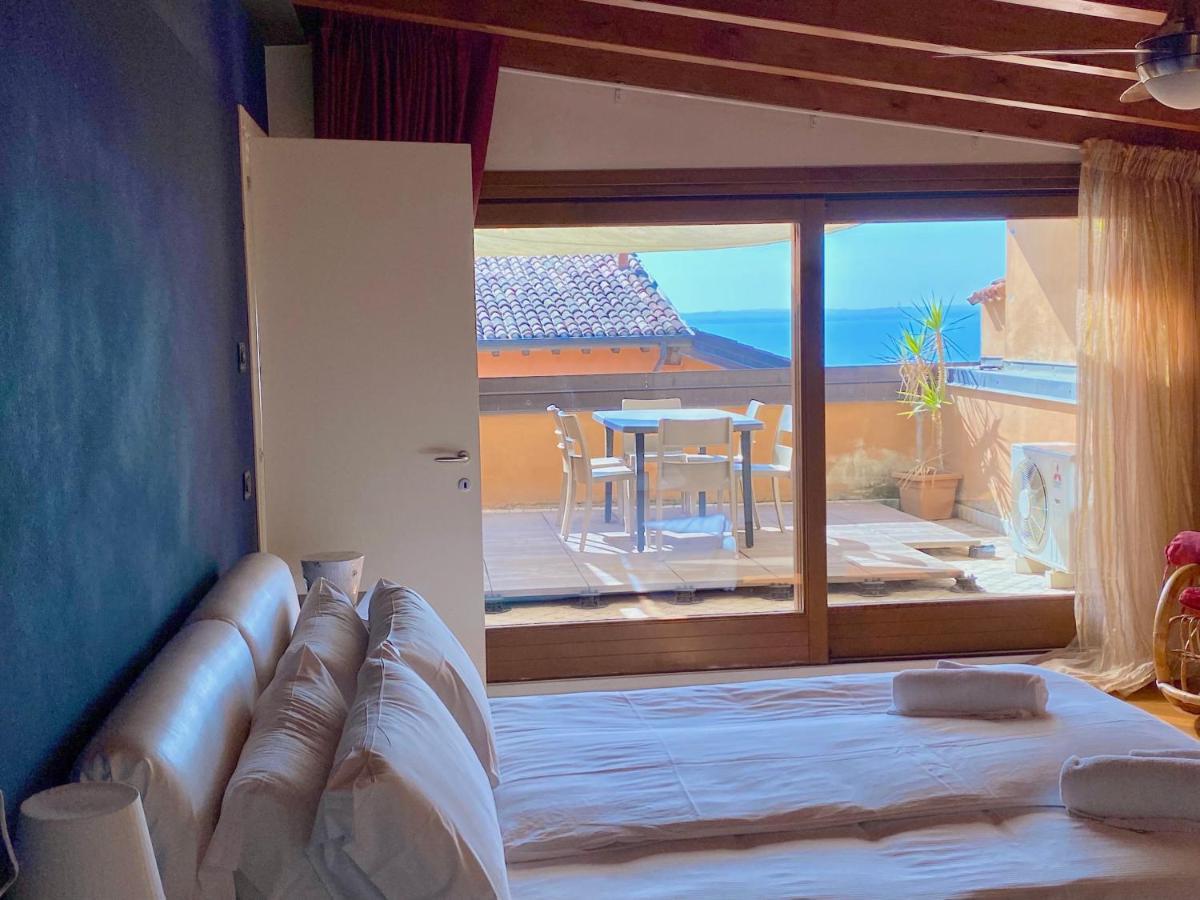 Residence Corte Ferrari -Ciao Vacanze- Moniga del Garda Dış mekan fotoğraf