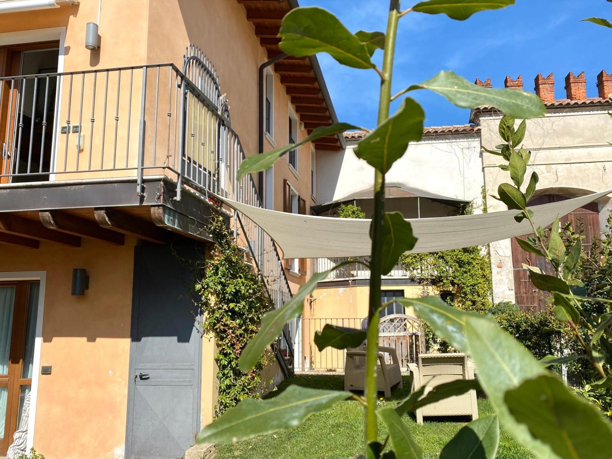 Residence Corte Ferrari -Ciao Vacanze- Moniga del Garda Dış mekan fotoğraf