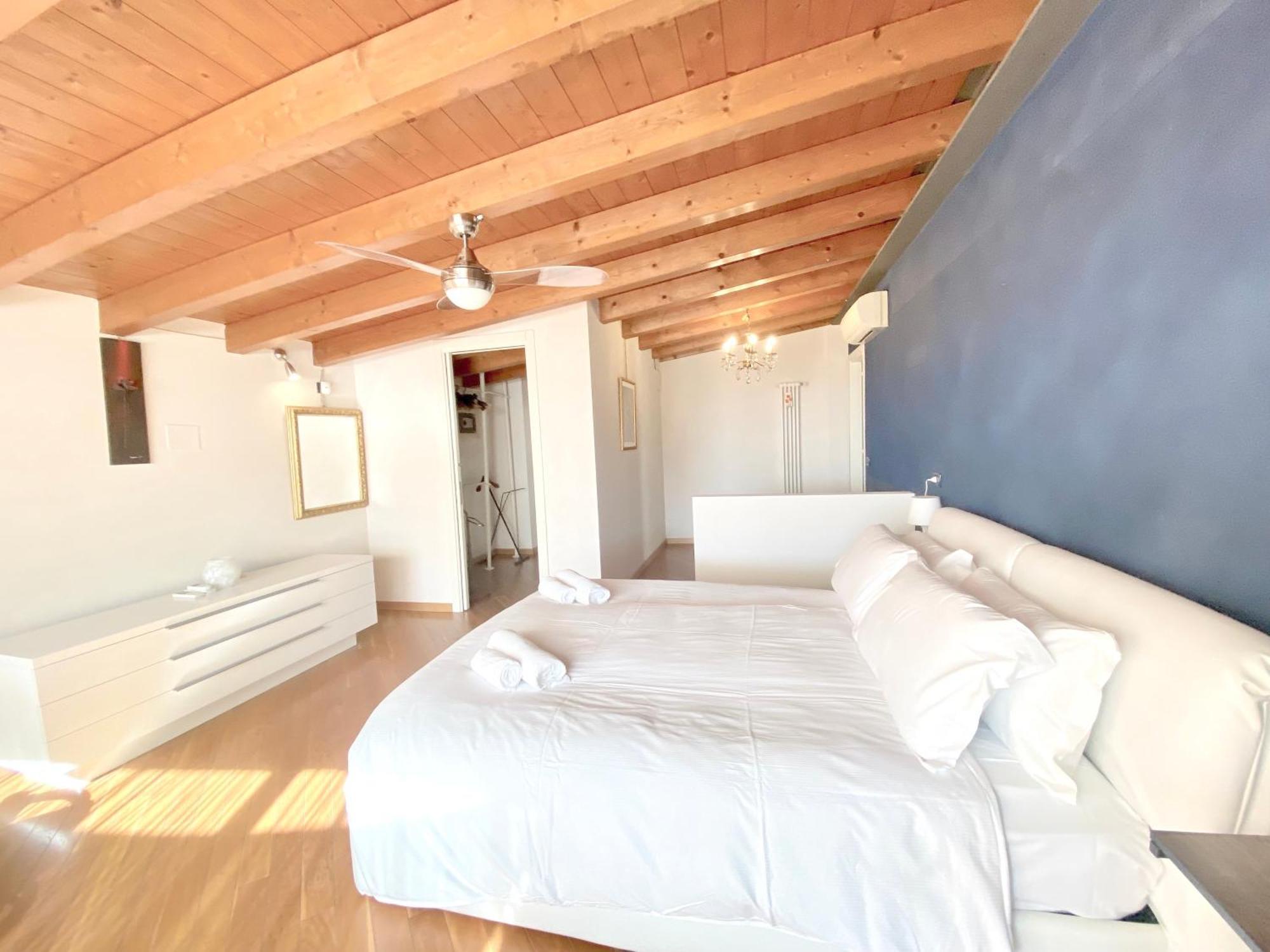 Residence Corte Ferrari -Ciao Vacanze- Moniga del Garda Dış mekan fotoğraf