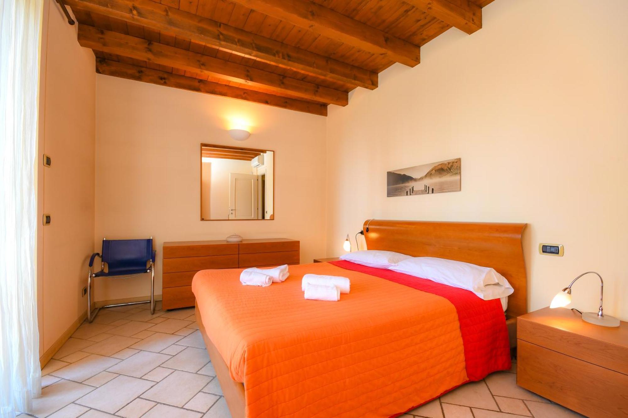 Residence Corte Ferrari -Ciao Vacanze- Moniga del Garda Oda fotoğraf