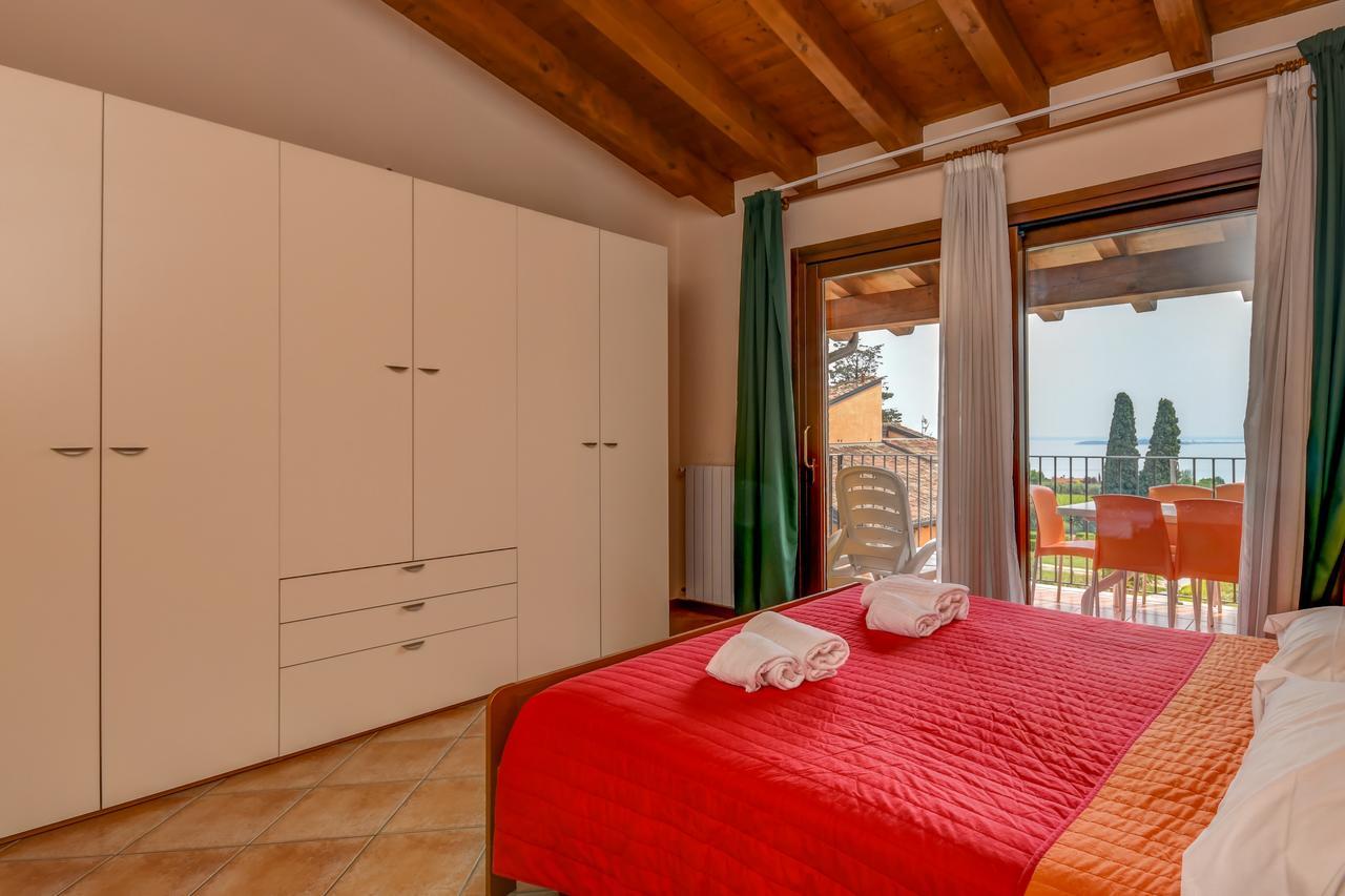 Residence Corte Ferrari -Ciao Vacanze- Moniga del Garda Dış mekan fotoğraf
