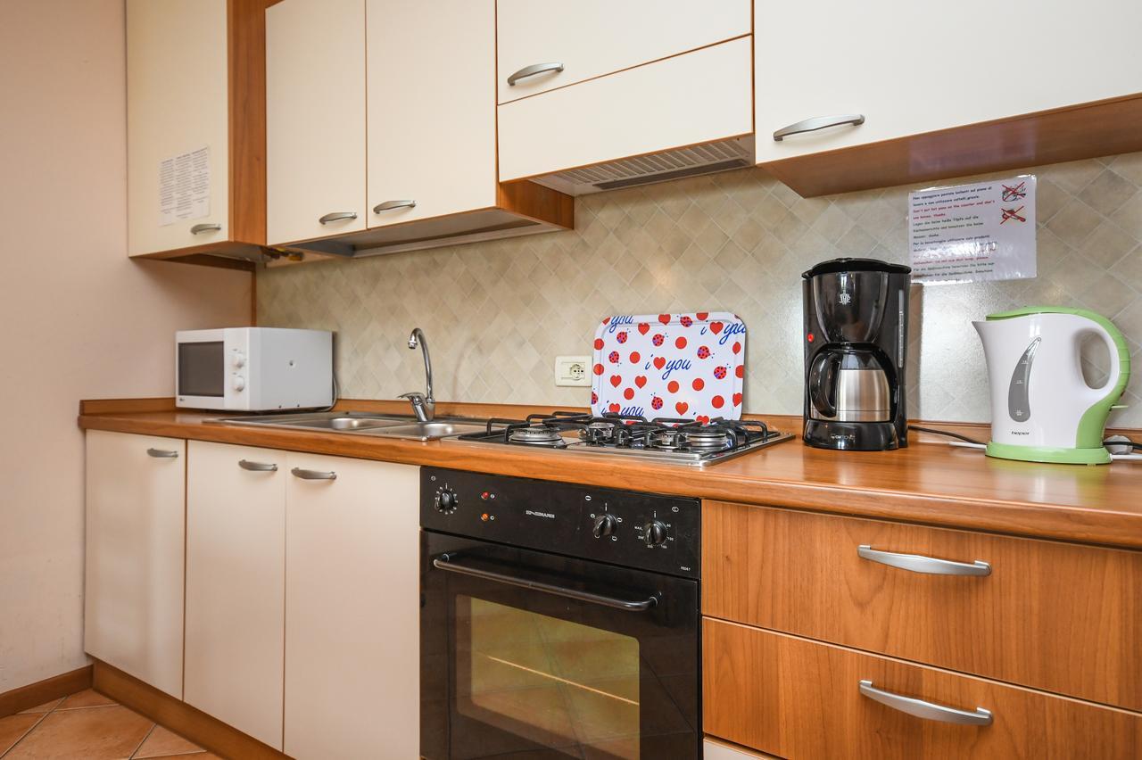 Residence Corte Ferrari -Ciao Vacanze- Moniga del Garda Dış mekan fotoğraf