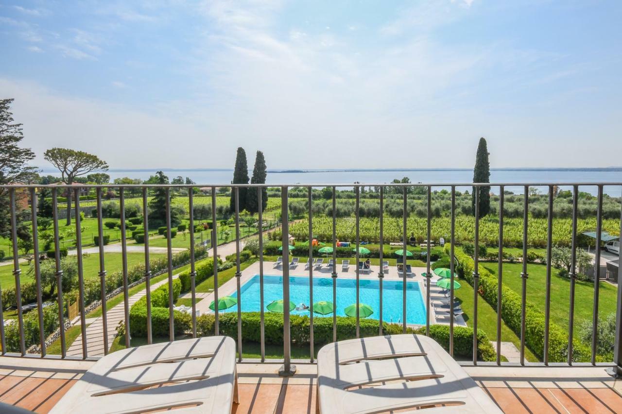 Residence Corte Ferrari -Ciao Vacanze- Moniga del Garda Dış mekan fotoğraf