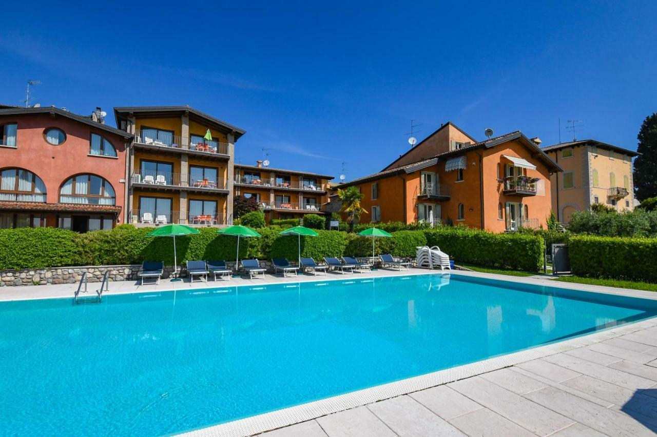 Residence Corte Ferrari -Ciao Vacanze- Moniga del Garda Dış mekan fotoğraf