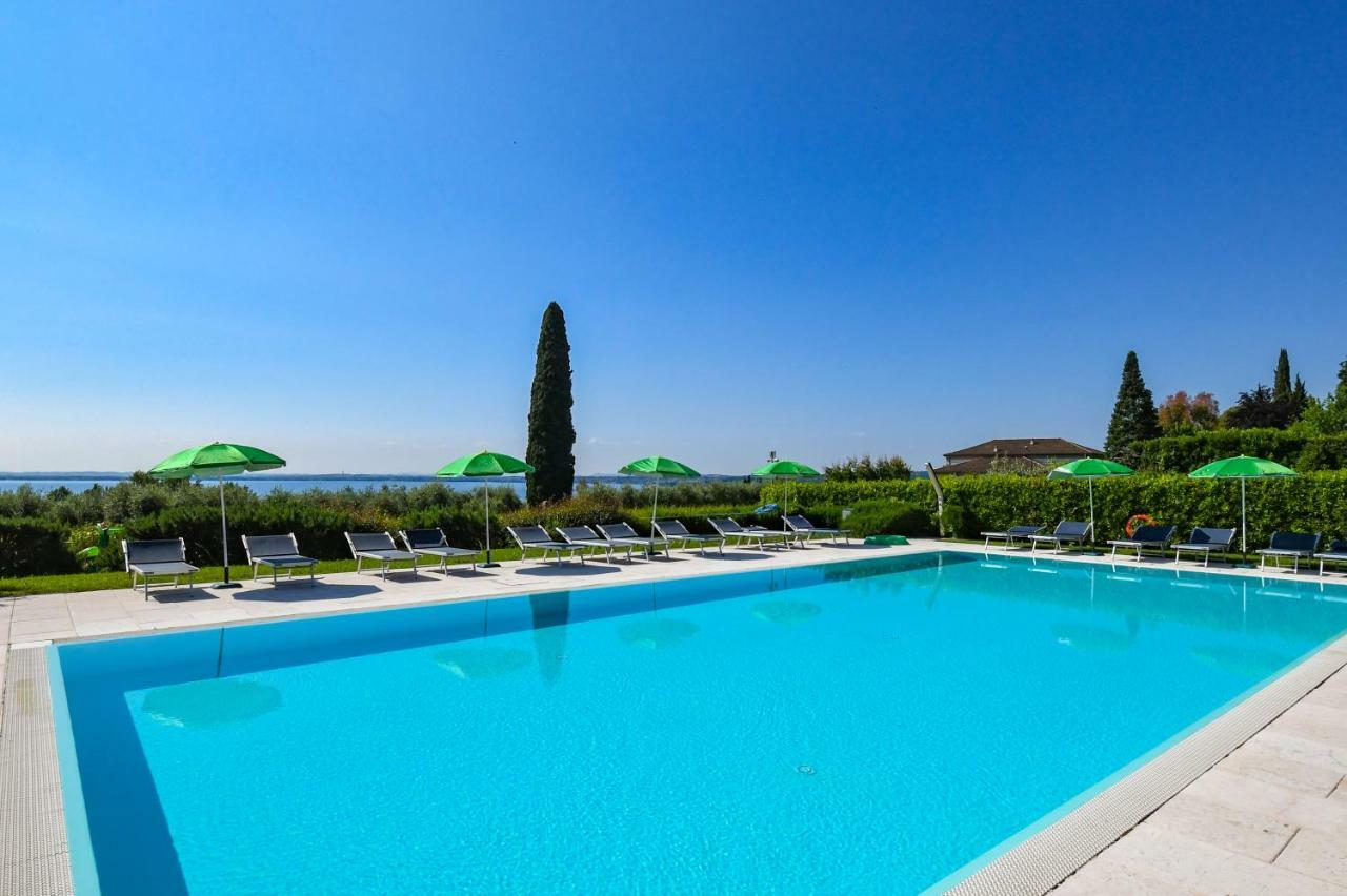 Residence Corte Ferrari -Ciao Vacanze- Moniga del Garda Dış mekan fotoğraf